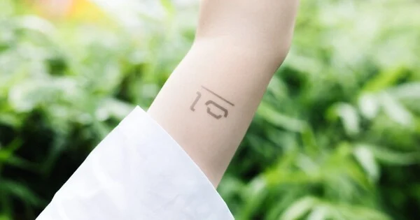 The Girl Who Leapt Through Time : des tatouages temporaires pour les projections 4K
