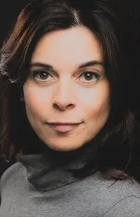 Ostria, Sophie