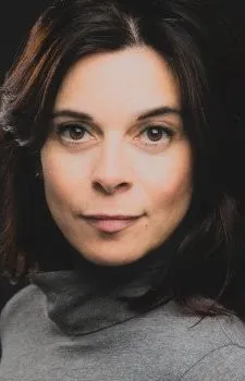 Ostria, Sophie